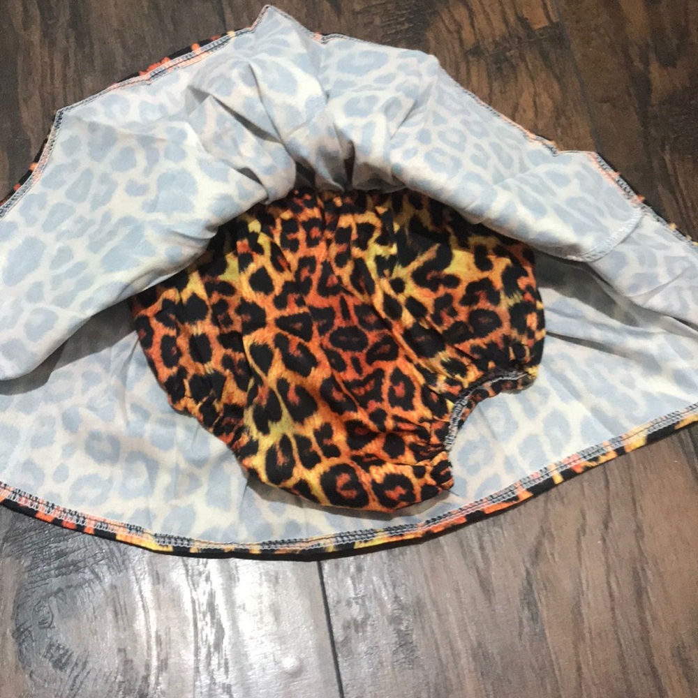 12-18 Months Outfit Set Cheetah Print - Picture 7 of 8